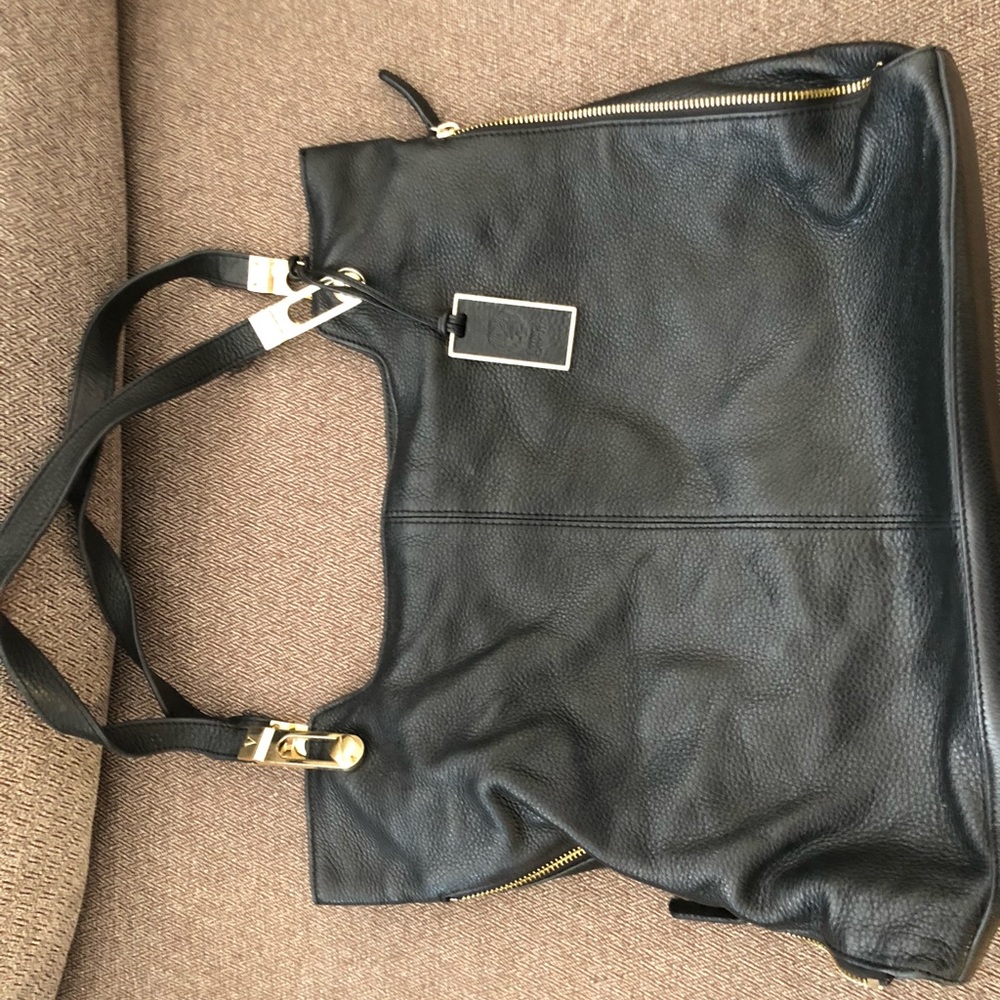 Vince Camuto Hand bag